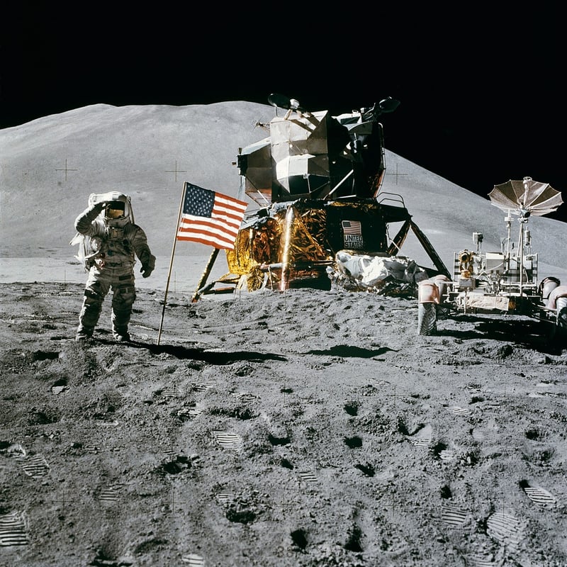 Astronaut on Moon
